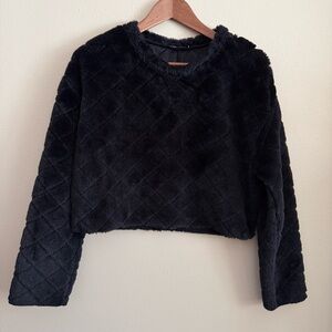 ZARA Black Faux Fur Cropped Sweater Plush Quilted Texture Size Small